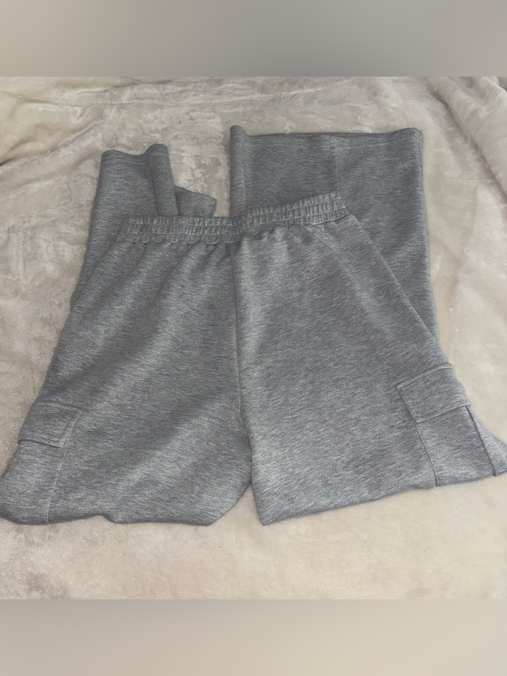 Wide leg cargo sweatpants - Picture 3 of 5